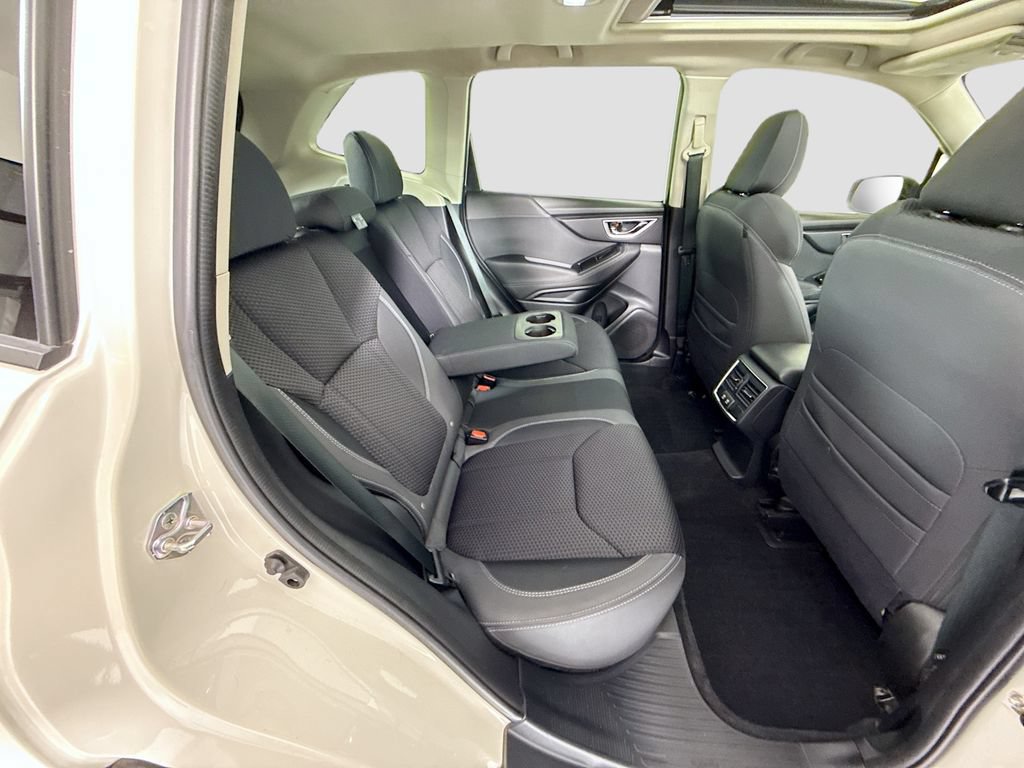 Used 2022 Subaru Forester Premium AWD/4WD image 22