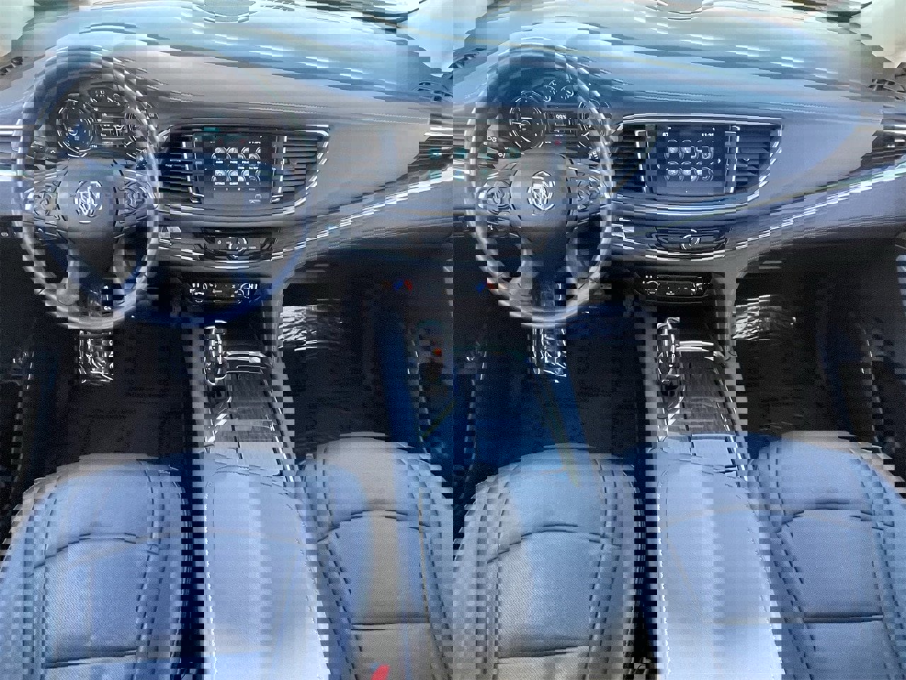 Used 2019 Buick Enclave Essence image 15