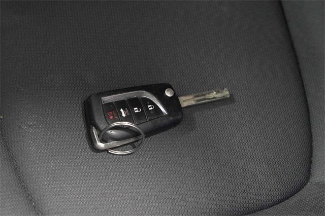 Used 2021 Toyota Corolla LE image 27