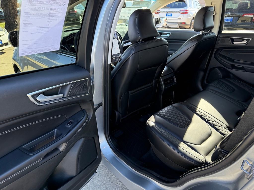 Used 2023 Ford Edge Titanium image 13