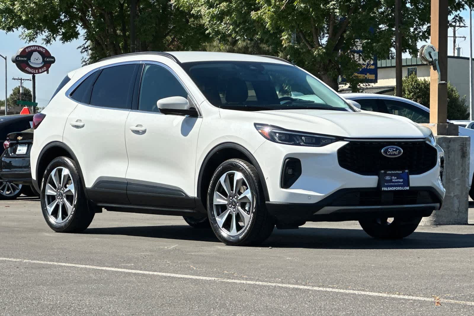 Certified 2024 Ford Escape Platinum w/ Premium Technology Package image 9