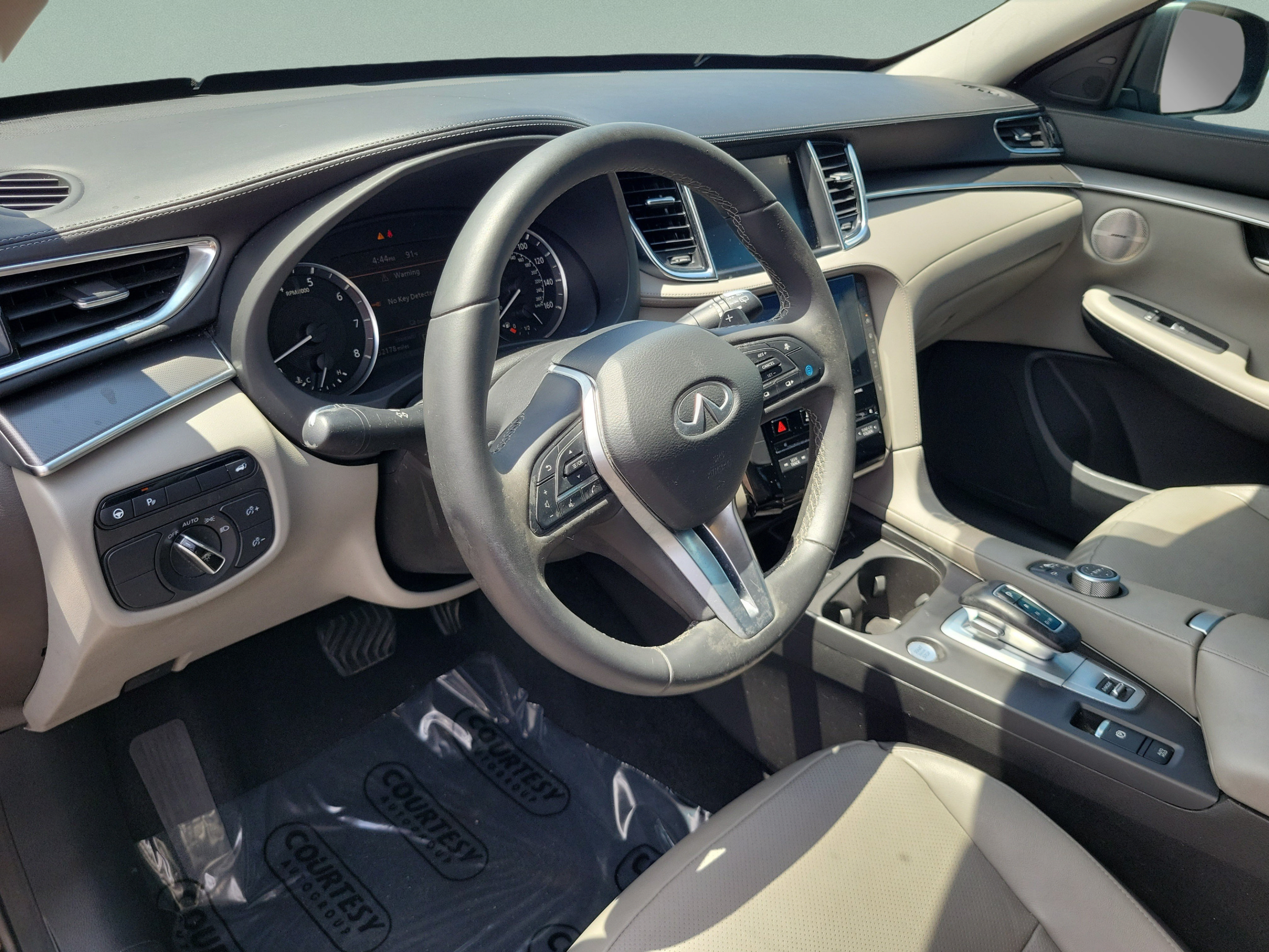 Used 2023 INFINITI QX50 Luxe FWD image 27