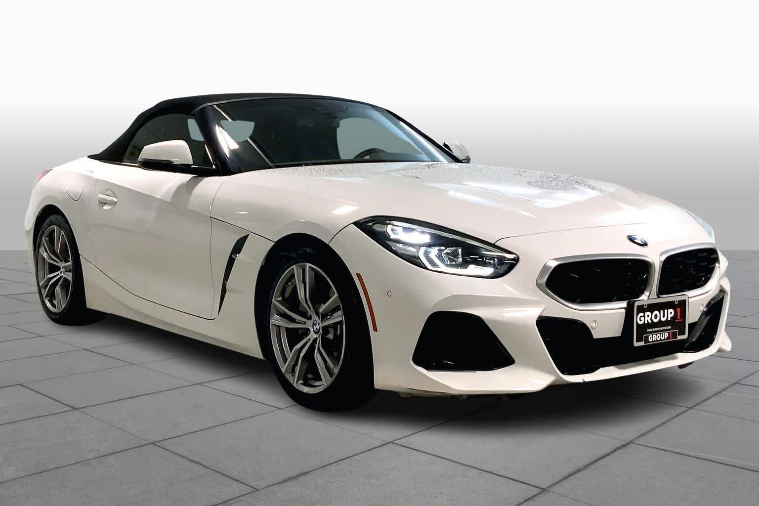 Used 2025 BMW Z4 sDrive30i image 2