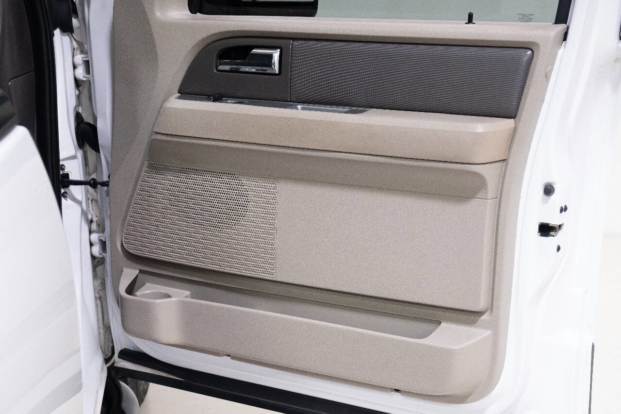 Used 2014 Ford Expedition XL RWD image 22