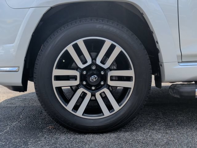Used 2024 Toyota 4Runner Limited AWD/4WD image 10