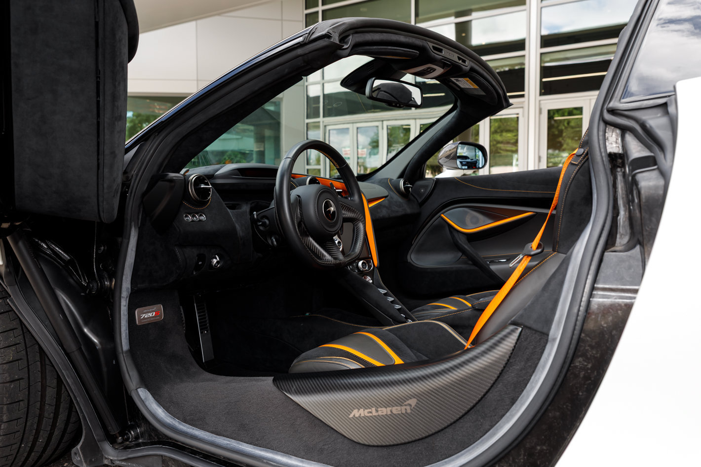 Used 2020 McLaren 720S Performance RWD image 29