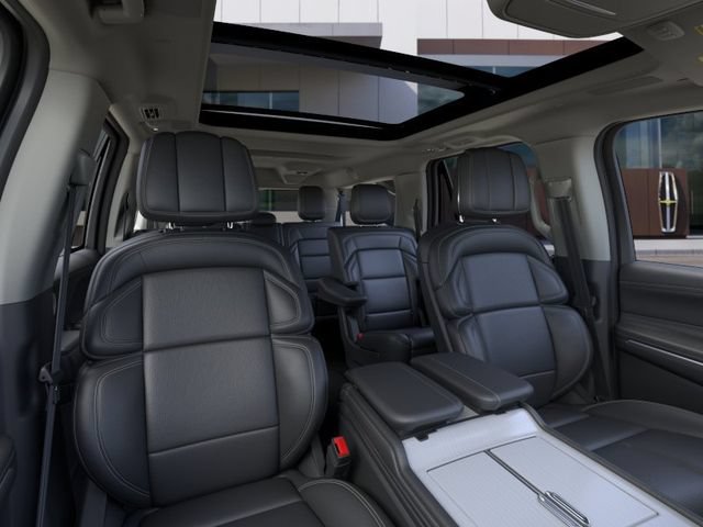 New 2025 Lincoln Navigator L Reserve AWD/4WD image 10