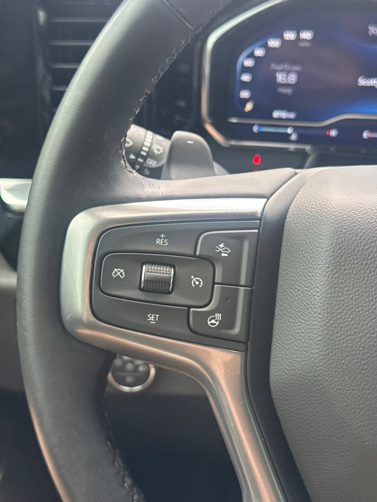 Used 2025 Chevrolet Silverado 1500 LT Trail Boss w/ LT Trail Boss Premium Package AWD/4WD image 25