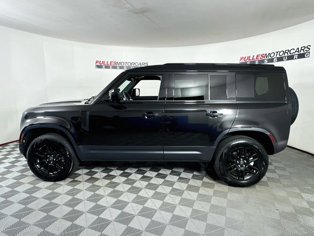 Used 2025 Land Rover Defender 110 S AWD/4WD image 4