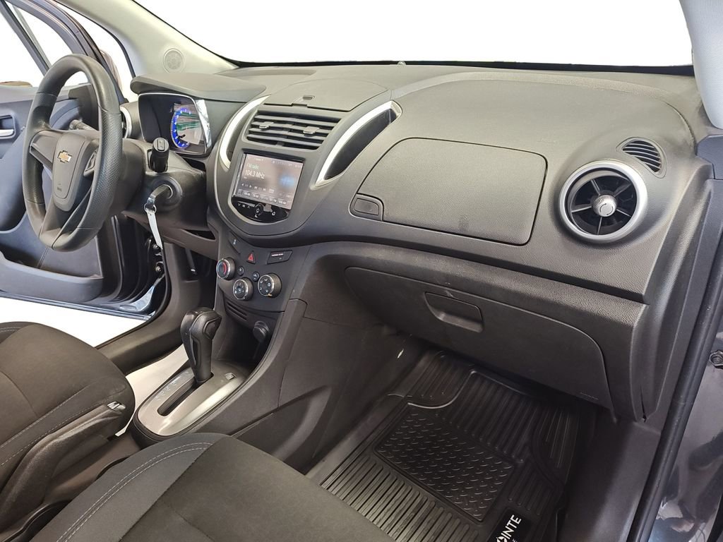 Used 2016 Chevrolet Trax LS AWD/4WD image 15