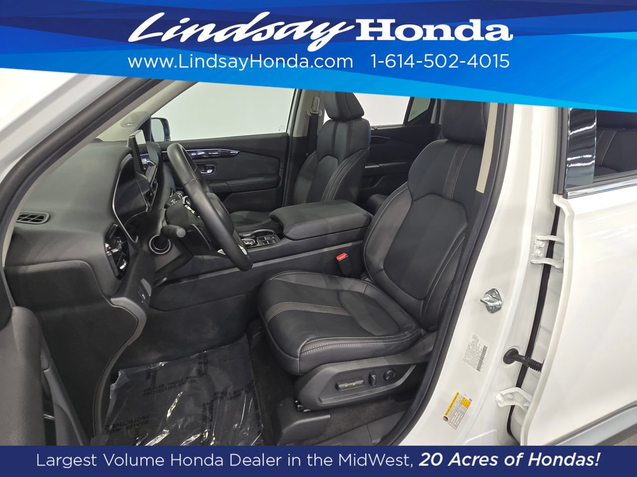 Used 2025 Honda Pilot Touring image 12