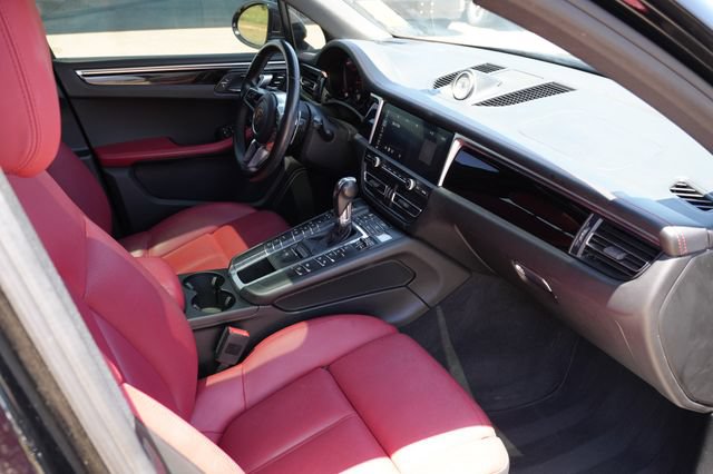 Used 2019 Porsche Macan AWD/4WD image 16