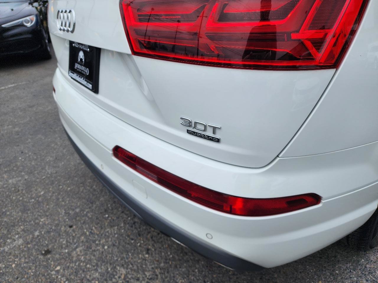 Used 2017 Audi Q7 3.0T Premium AWD/4WD image 43