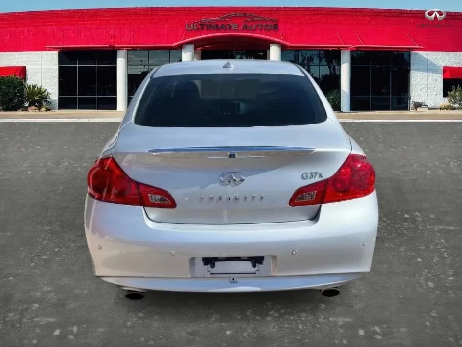 Used 2011 INFINITI G37 x Sedan w/ Premium Pkg AWD/4WD image 8