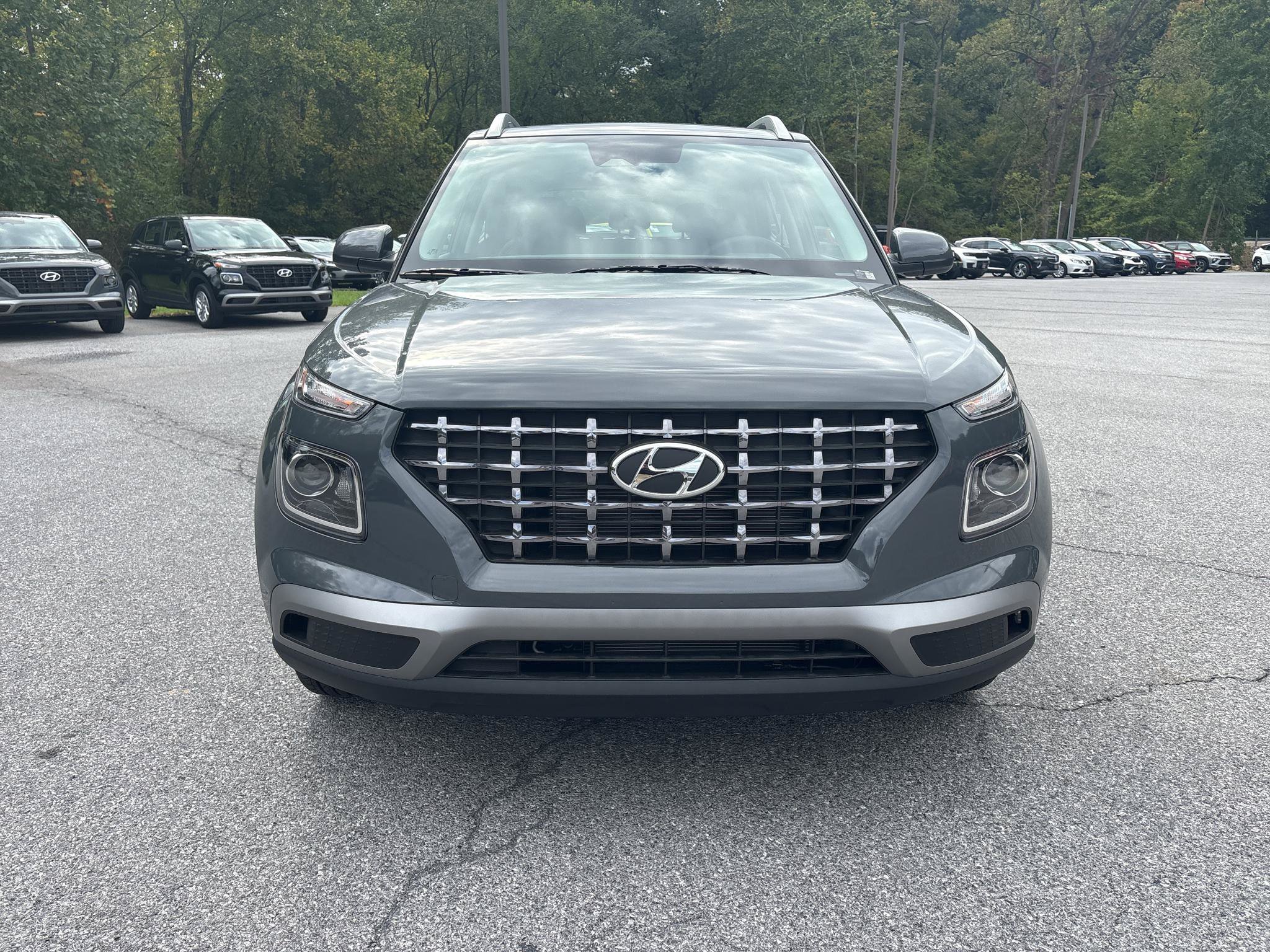 New 2026 Hyundai Venue SEL FWD image 8