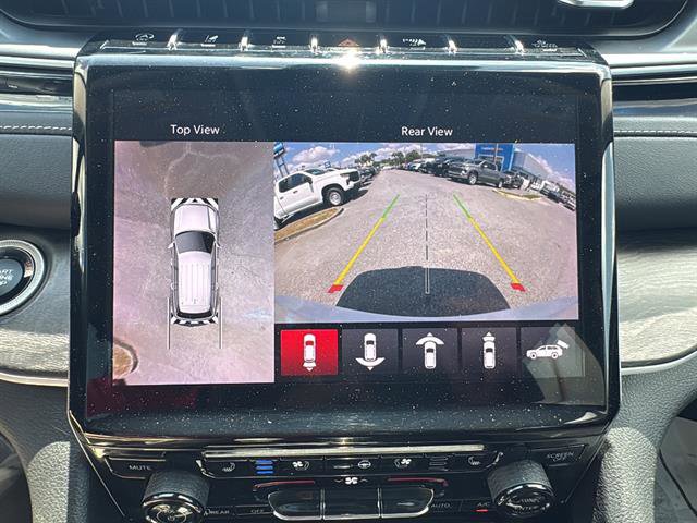 Used 2023 Jeep Grand Cherokee Limited w/ Luxury Tech Group II image 24