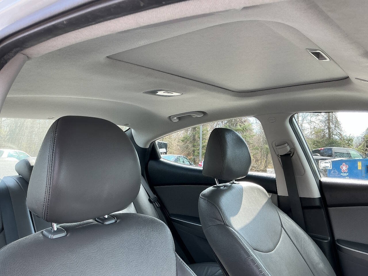 Used 2012 Hyundai Elantra Limited FWD image 24