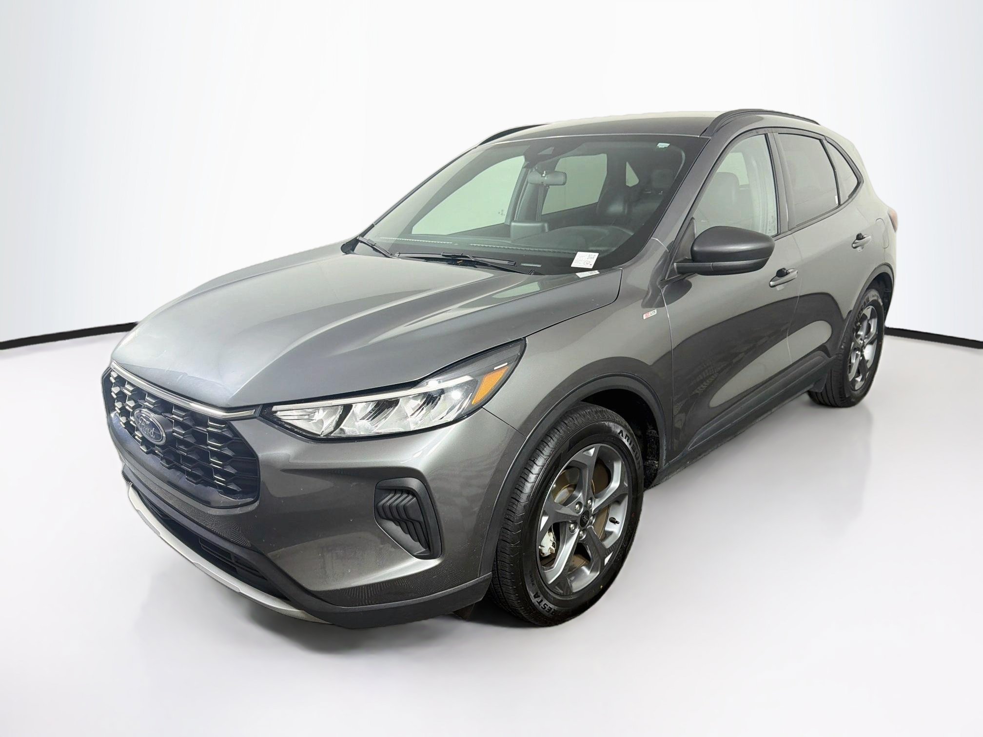 Used 2025 Ford Escape ST-Line FWD image 3