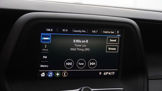 Used 2020 Chevrolet Camaro LT image 17