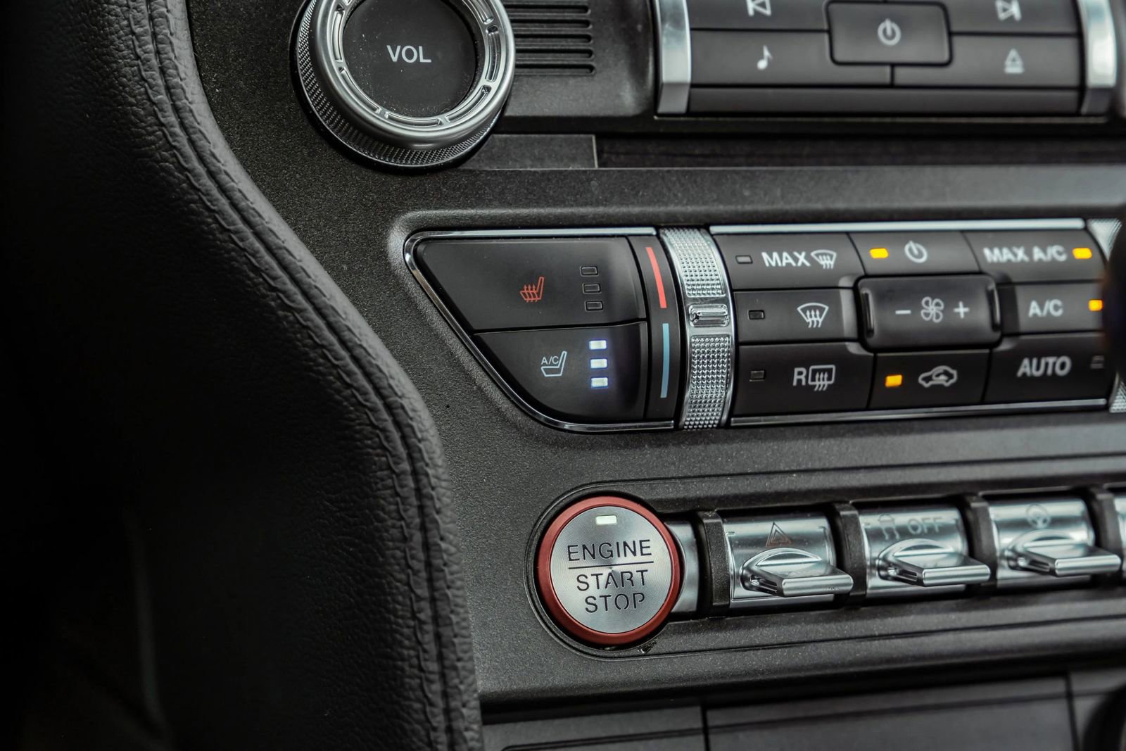 Used 2019 Ford Mustang GT Premium w/ GT Performance Package image 33