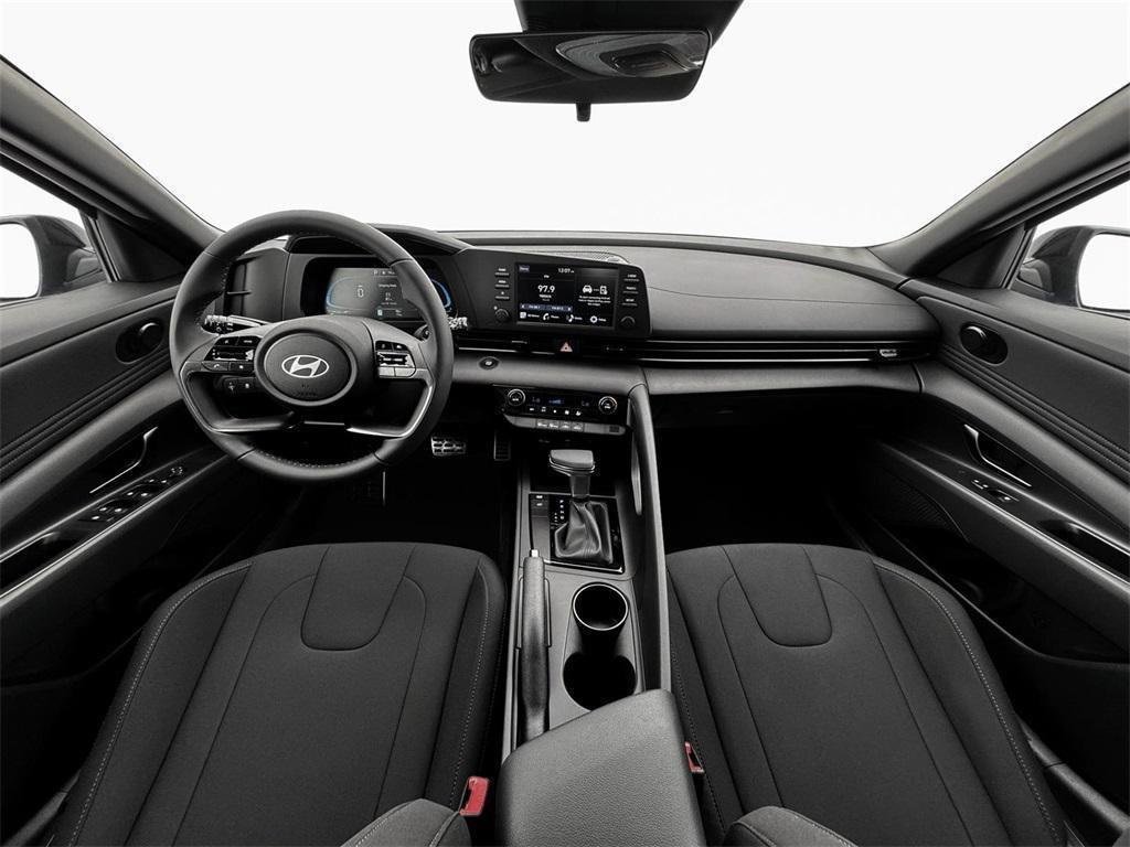 New 2025 Hyundai Elantra Sport image 13