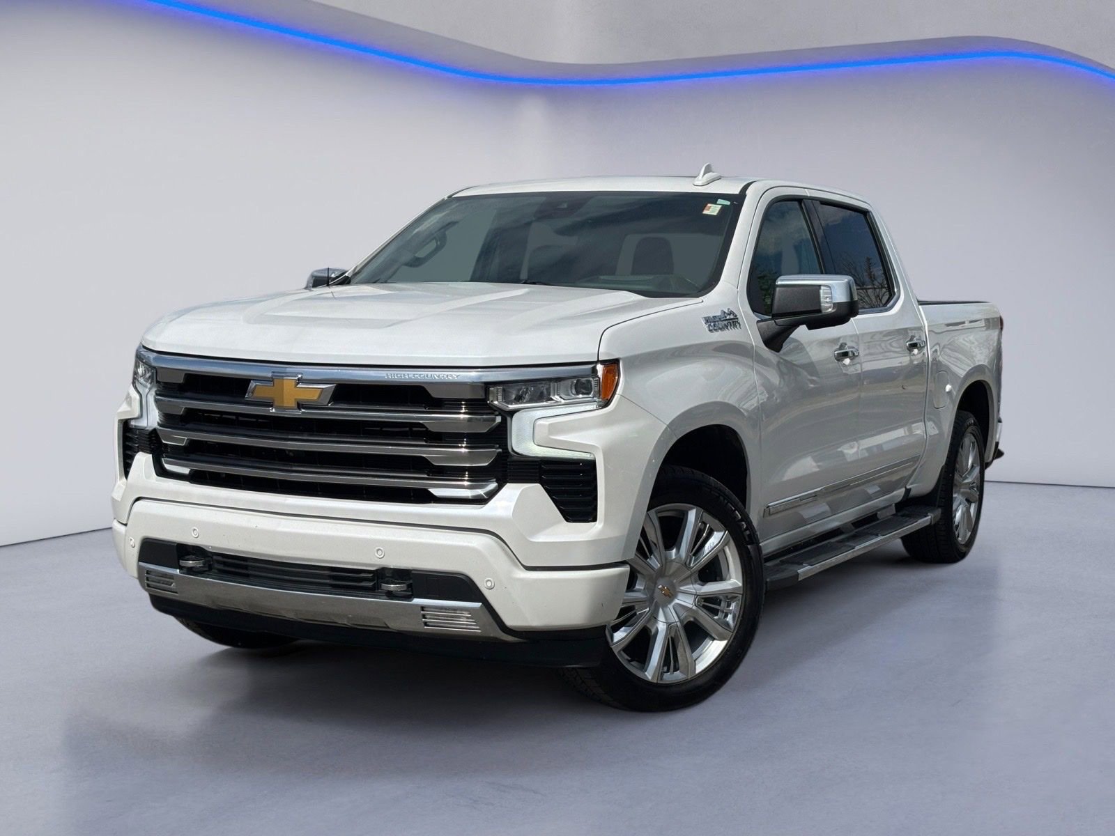 Used 2023 Chevrolet Silverado 1500 High Country w/ High Country Premium Package image 2