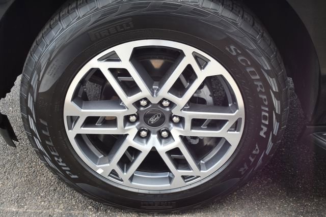 Used 2025 Ford Expedition Max Active AWD/4WD image 61