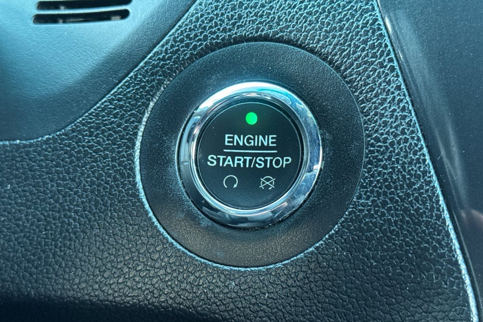 Used 2017 Ford Explorer Sport image 23