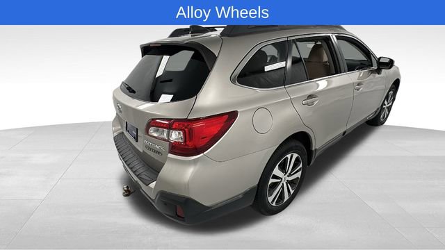 Used 2019 Subaru Outback 2.5i Limited image 3