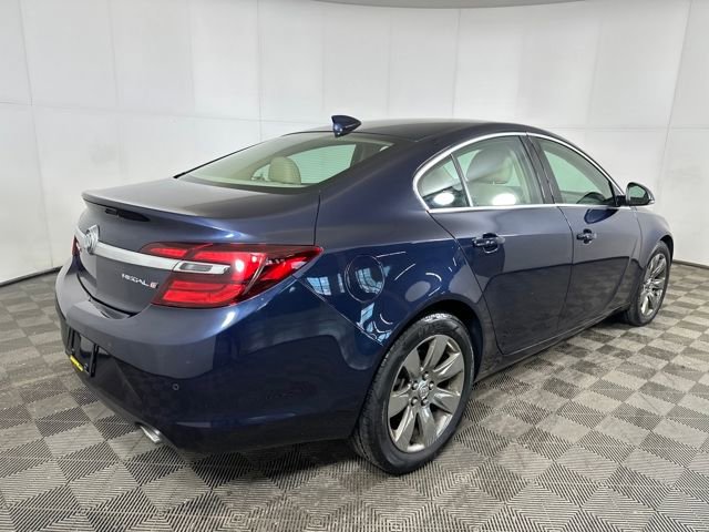 Used 2016 Buick Regal Premium w/ Driver Confidence Package #1 image 3