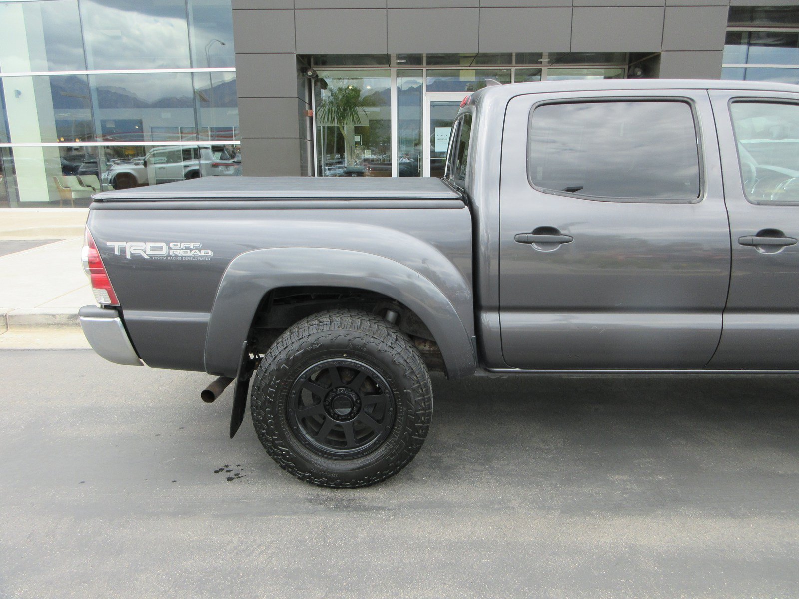 Used 2012 Toyota Tacoma 4x4 Double Cab w/ TRD Off-Road Pkg image 12