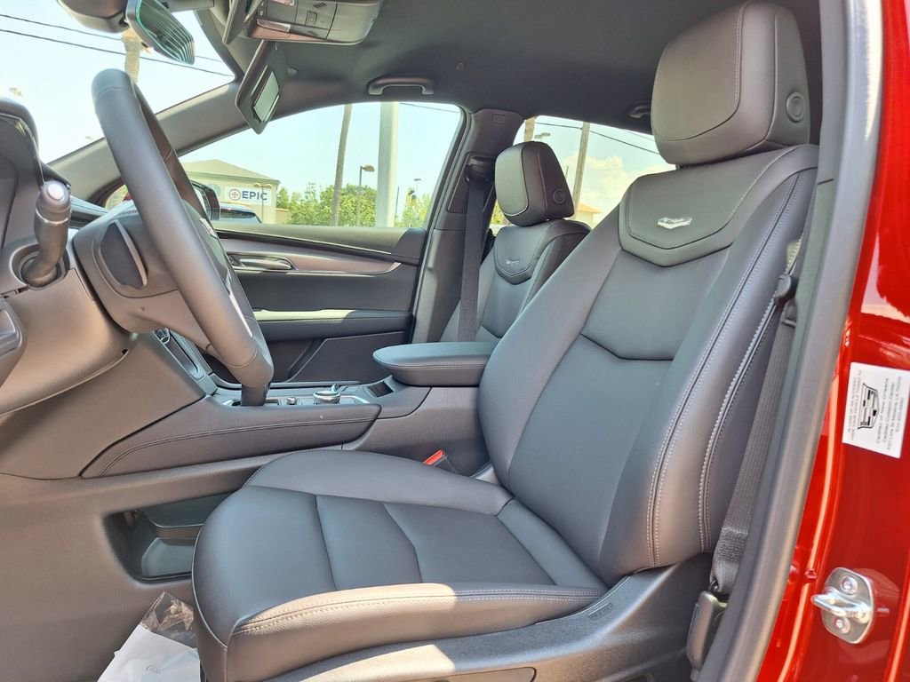 New 2025 Cadillac XT5 Luxury w/ LPO, Floor Liner Package image 22