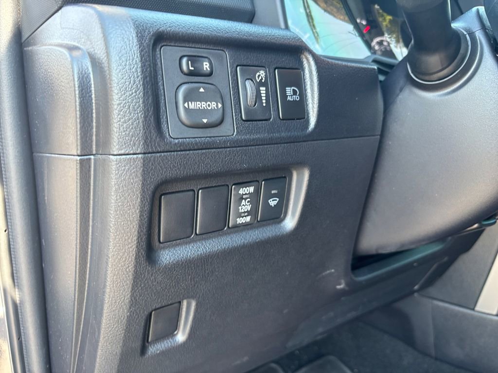 Used 2022 Toyota 4Runner SR5 Premium image 23