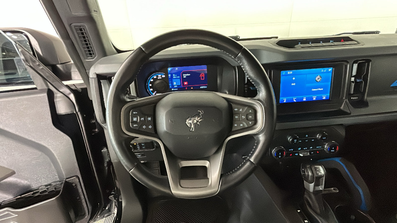Used 2022 Ford Bronco Black Diamond w/ Sasquatch Package AWD/4WD image 15