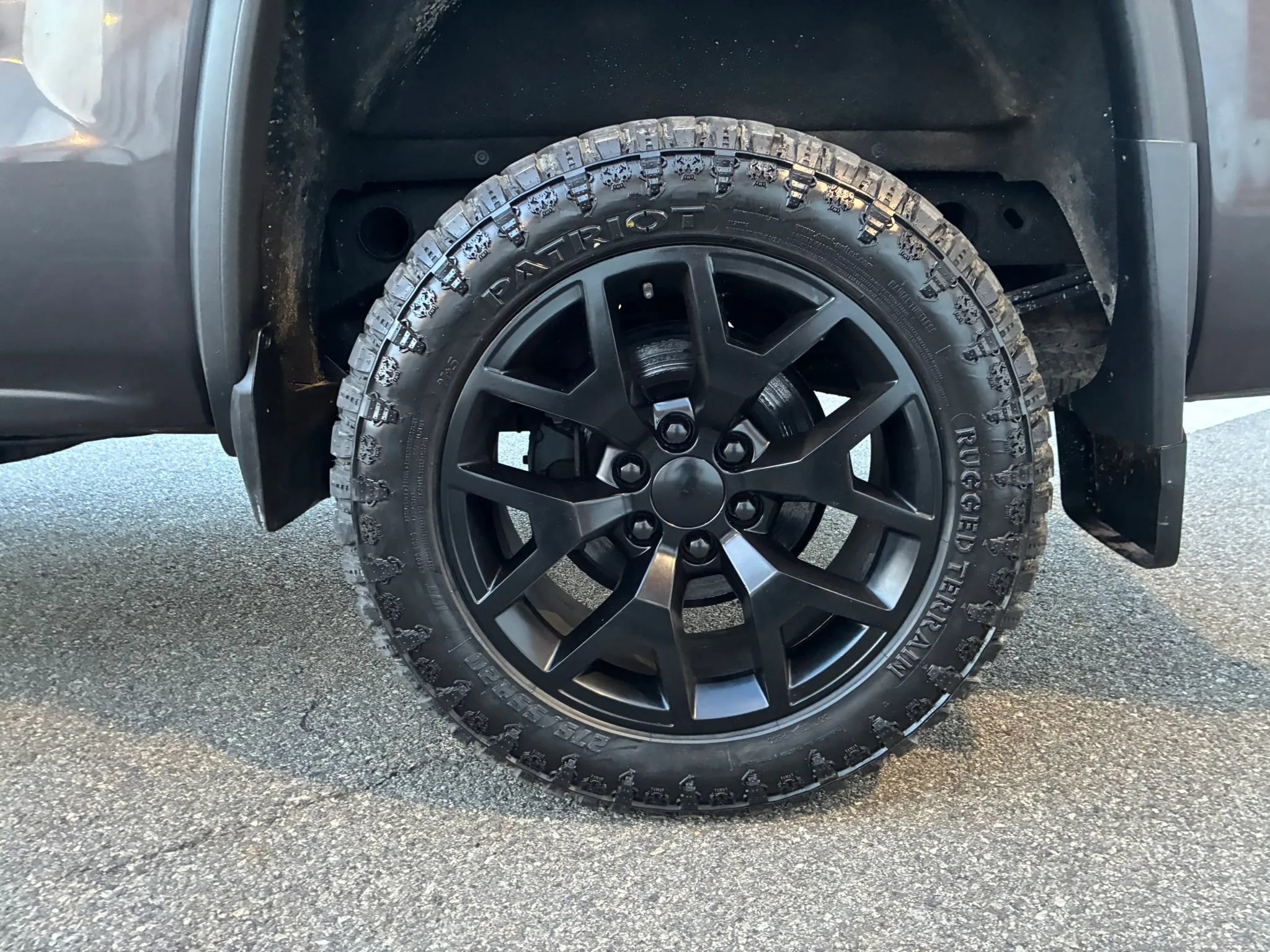Used 2015 GMC Sierra 1500 SLE image 29
