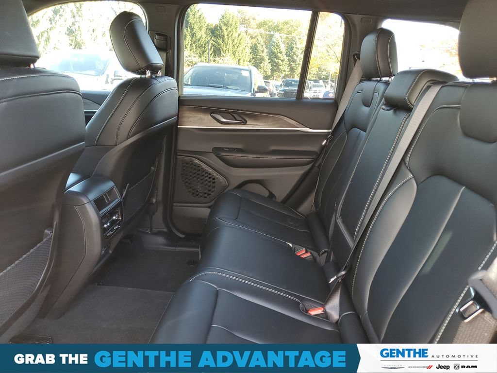 Certified 2024 Jeep Grand Cherokee Limited AWD/4WD image 24