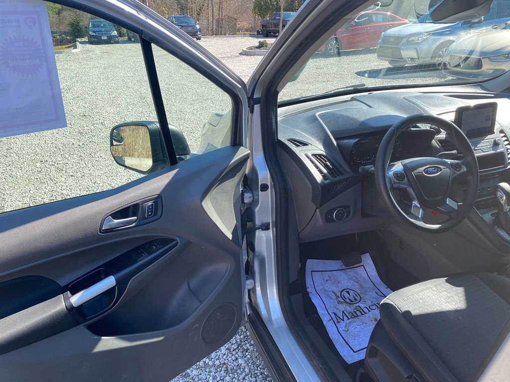 Used 2021 Ford Transit Connect XLT image 8