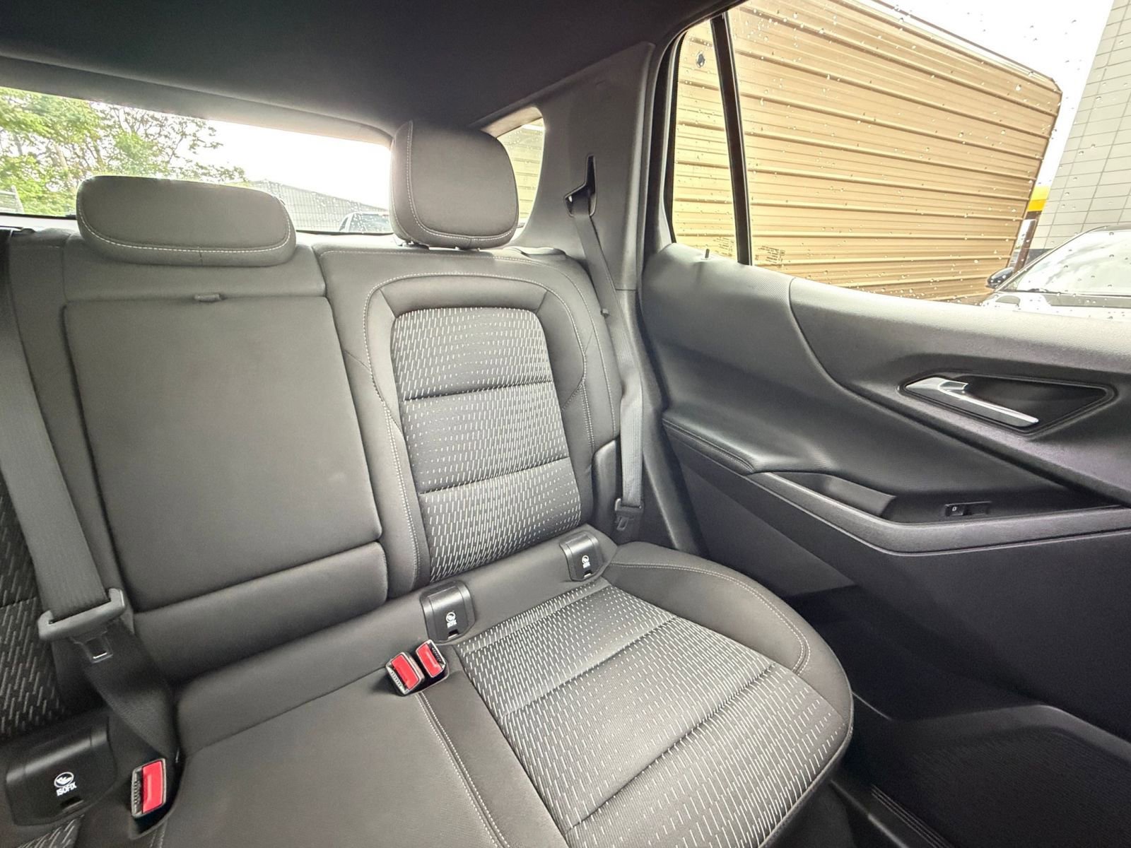 Used 2025 Chevrolet Equinox LT AWD/4WD image 36