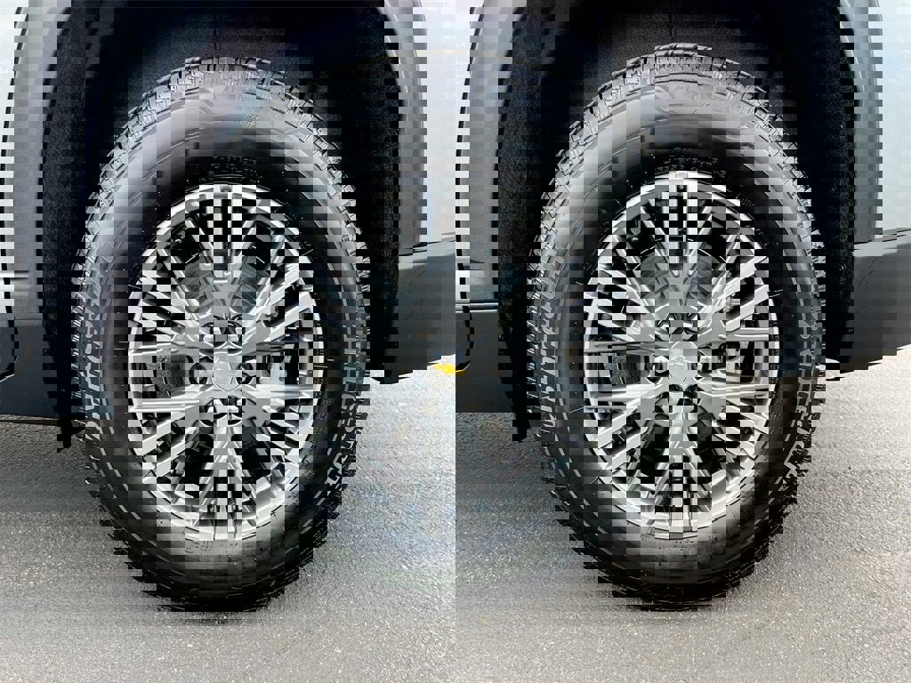 New 2025 Chevrolet Traverse LT w/ Driver Confidence Package image 27