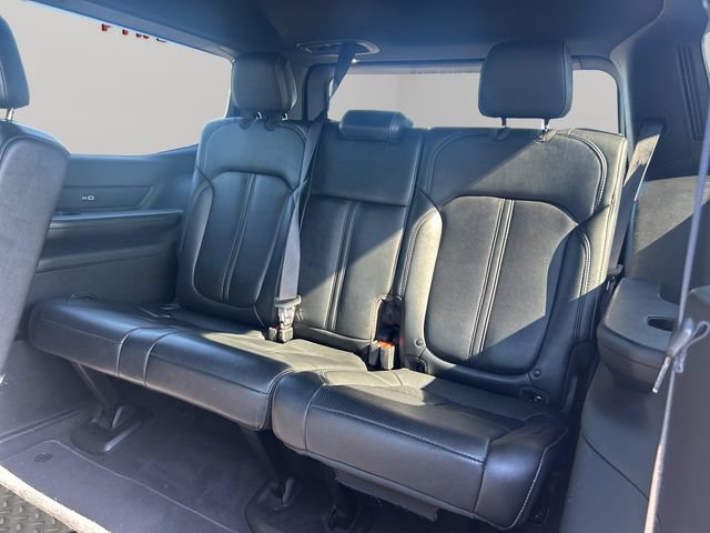 Used 2023 Jeep Wagoneer Series II AWD/4WD image 18