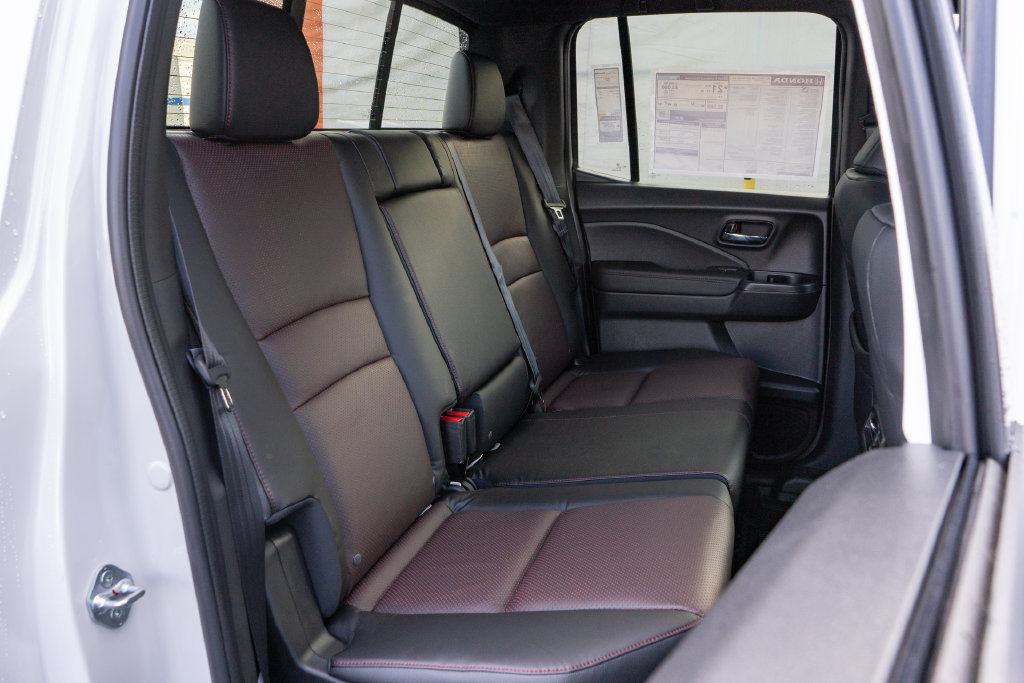 New 2026 Honda Ridgeline Black Edition image 15