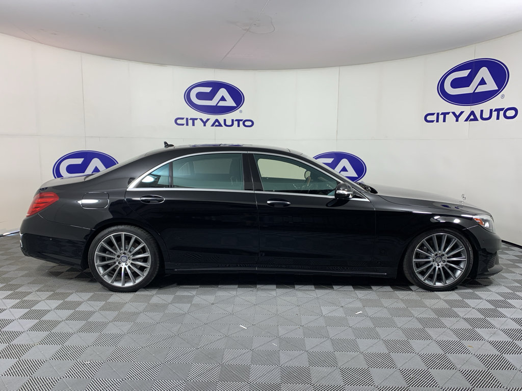 Used 2015 Mercedes-Benz S 550 Sedan image 2