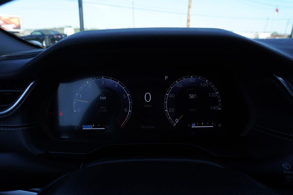 Used 2023 Jeep Grand Cherokee L Laredo AWD/4WD image 15