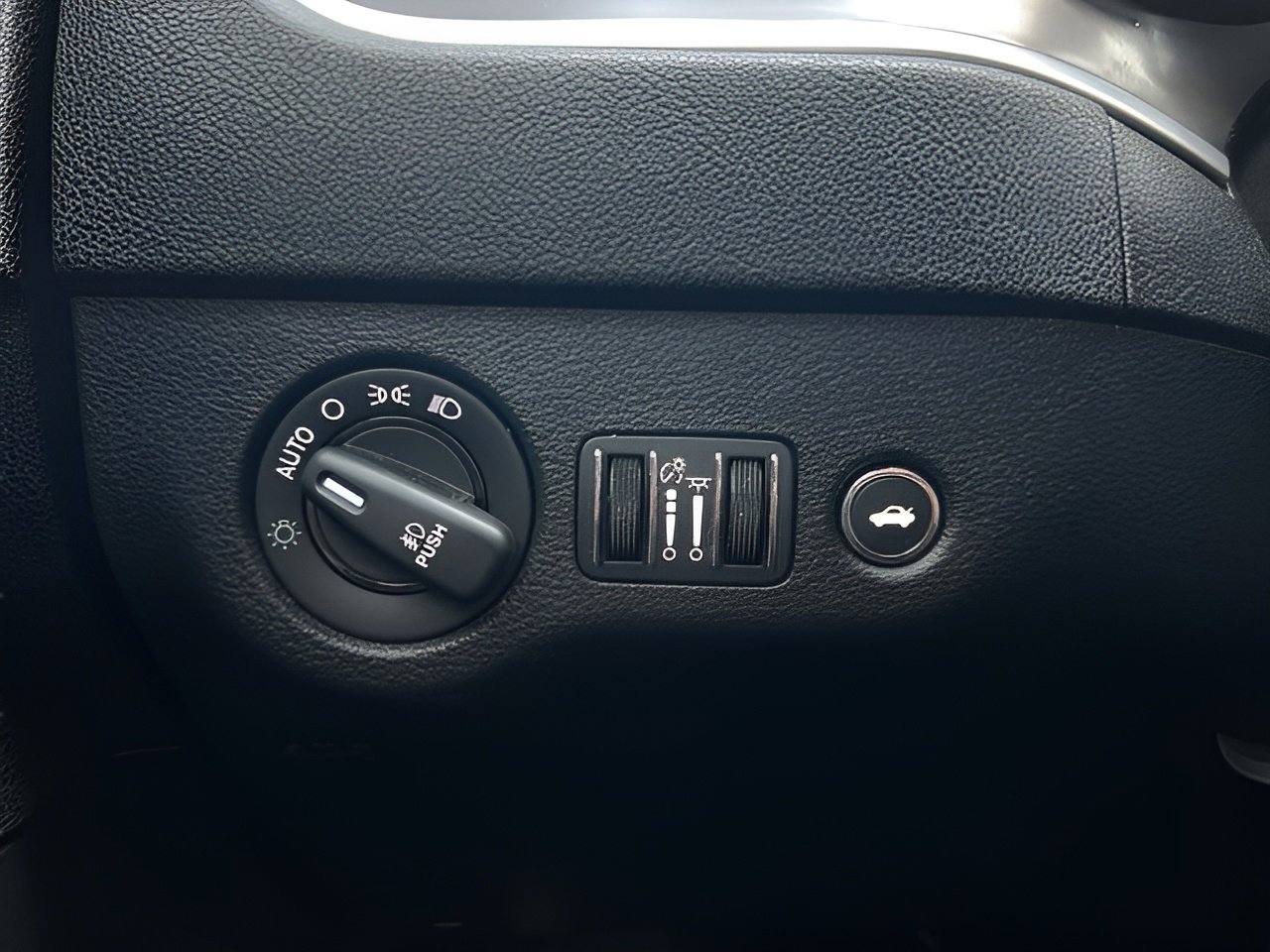 Used 2021 Dodge Charger SXT w/ Cold Weather Package image 23