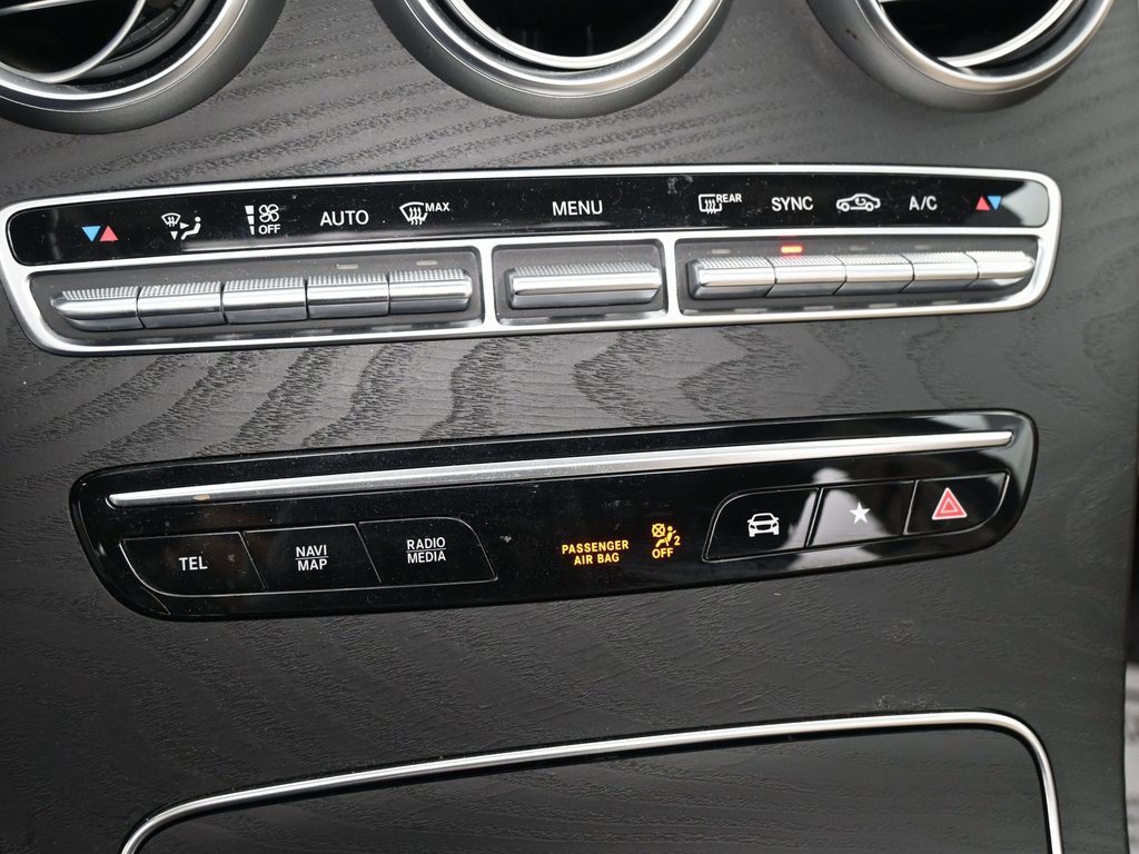 Used 2021 Mercedes-Benz GLC 300 4MATIC Coupe image 16