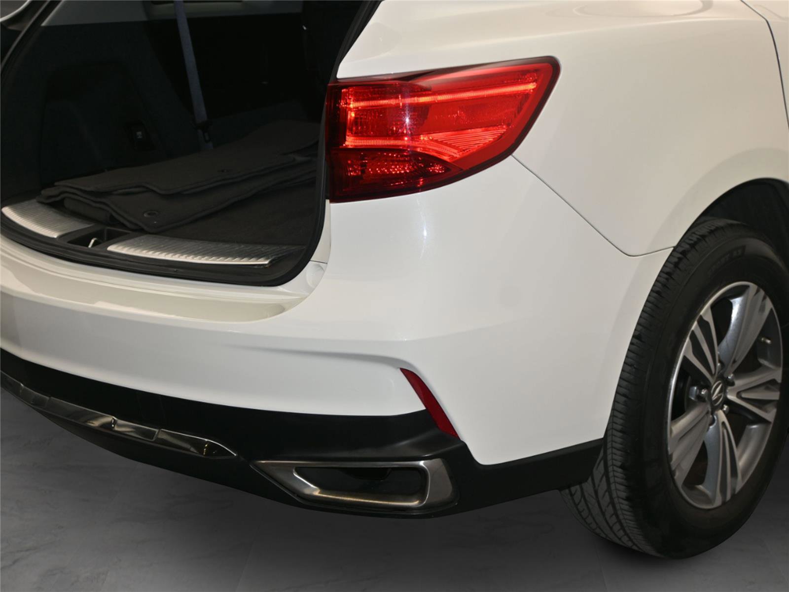 Used 2019 Acura MDX SH-AWD image 13