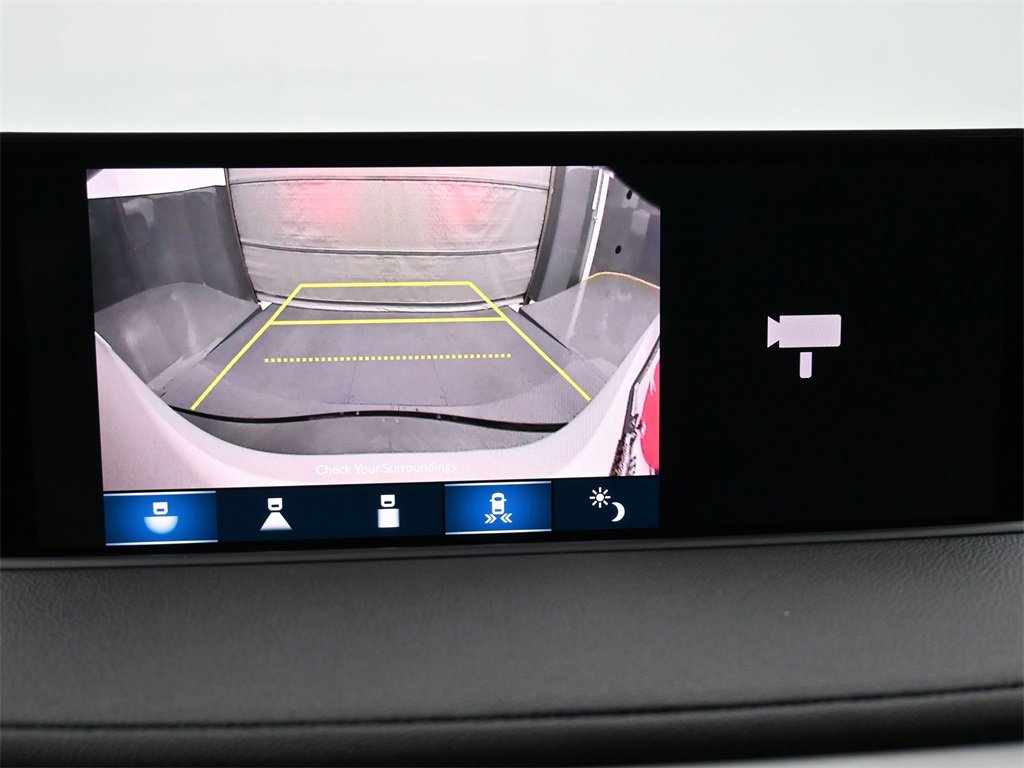 Used 2023 Acura MDX SH-AWD image 13