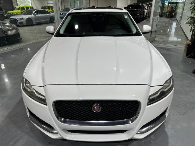 Used 2017 Jaguar XF Prestige AWD/4WD image 11