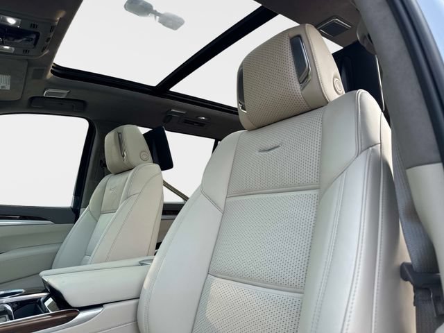 New 2026 Cadillac Escalade Platinum Sport w/ LPO, ONYX Package AWD/4WD image 21