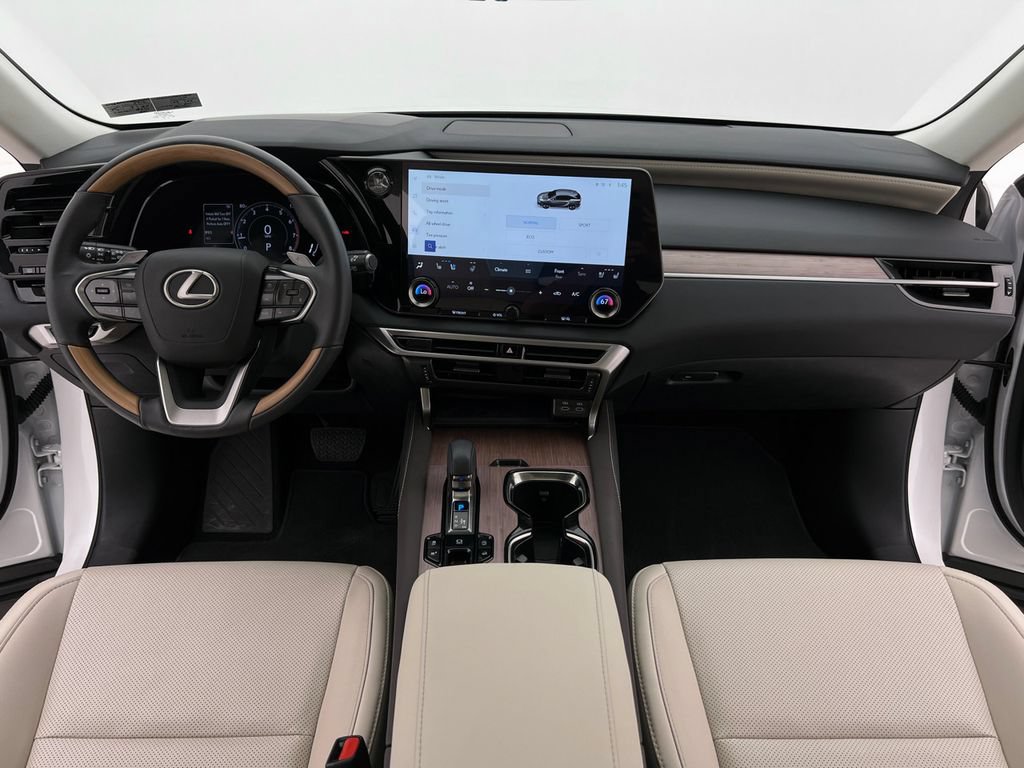 Used 2024 Lexus RX 350 Premium w/ Kick Sensor & Tow Package AWD/4WD image 22